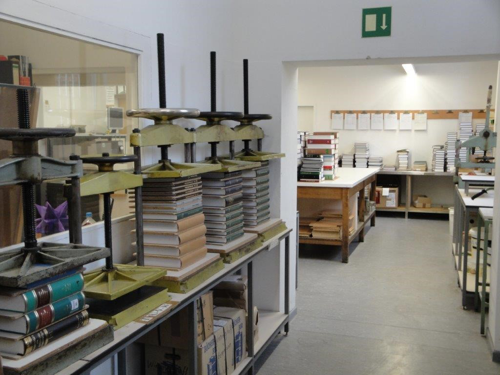 Www Knastladen De Die Buchbinderei Der Jva Munster Stellt Sich Vor